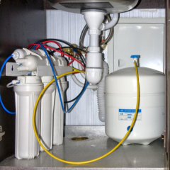 Установка питьевого фильтра Под мойку (фото для примера)