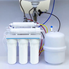 Замена накопительного бака в фильтре под мойку (фото для примера)